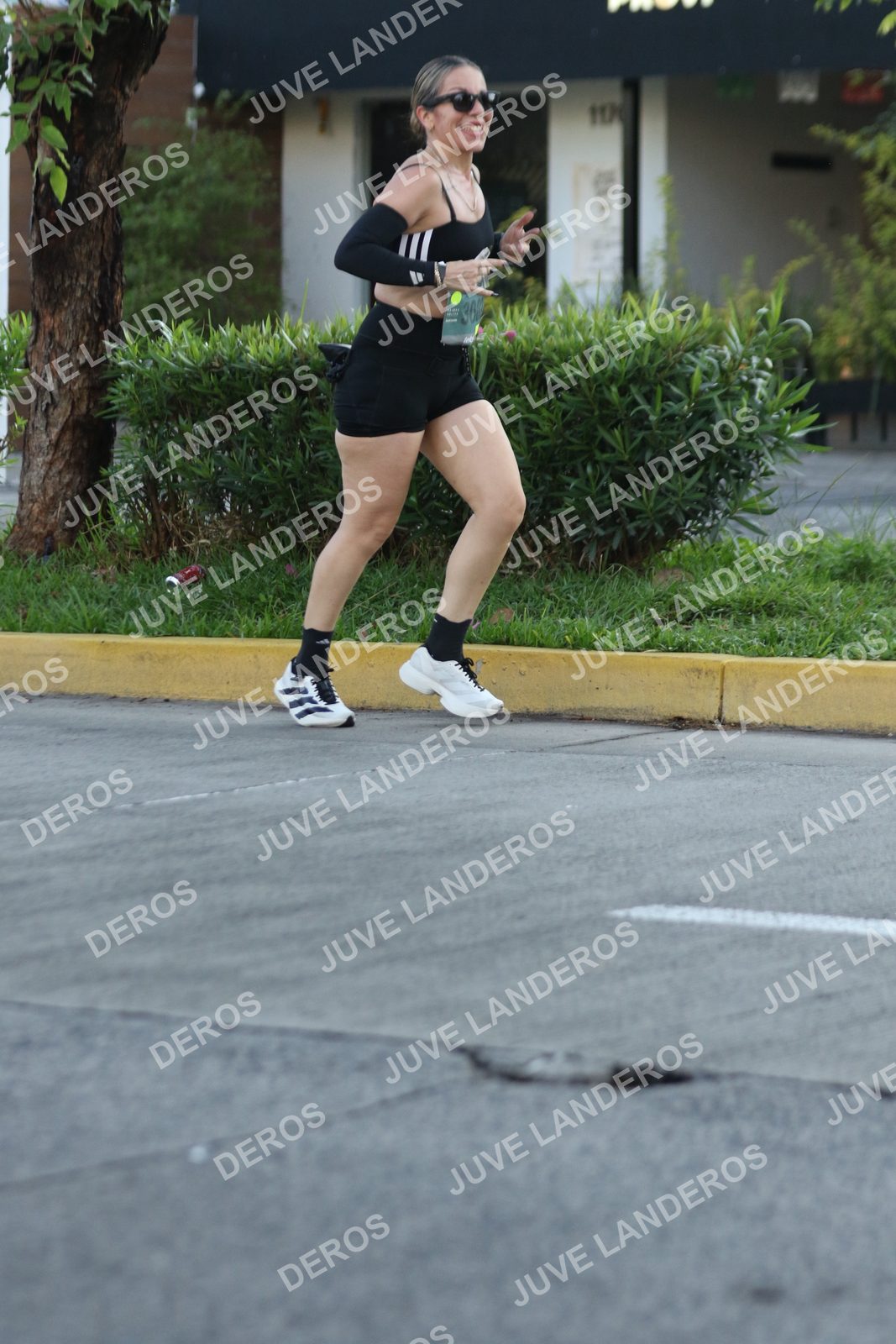 Foto de ADIDAS SPLITS GUADALAJARA 15K / 30K en Av. San Ignacio esquina Av. Ignacio L. Vallarta, Zapopan a las 07:39 · dorsal 300