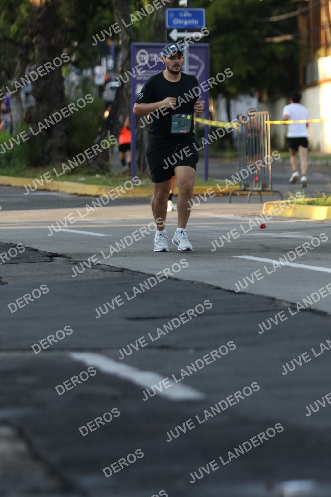 Foto de ADIDAS SPLITS GUADALAJARA 15K / 30K en Av. San Ignacio esquina Av. Ignacio L. Vallarta, Zapopan a las 07:20 · dorsal 1302