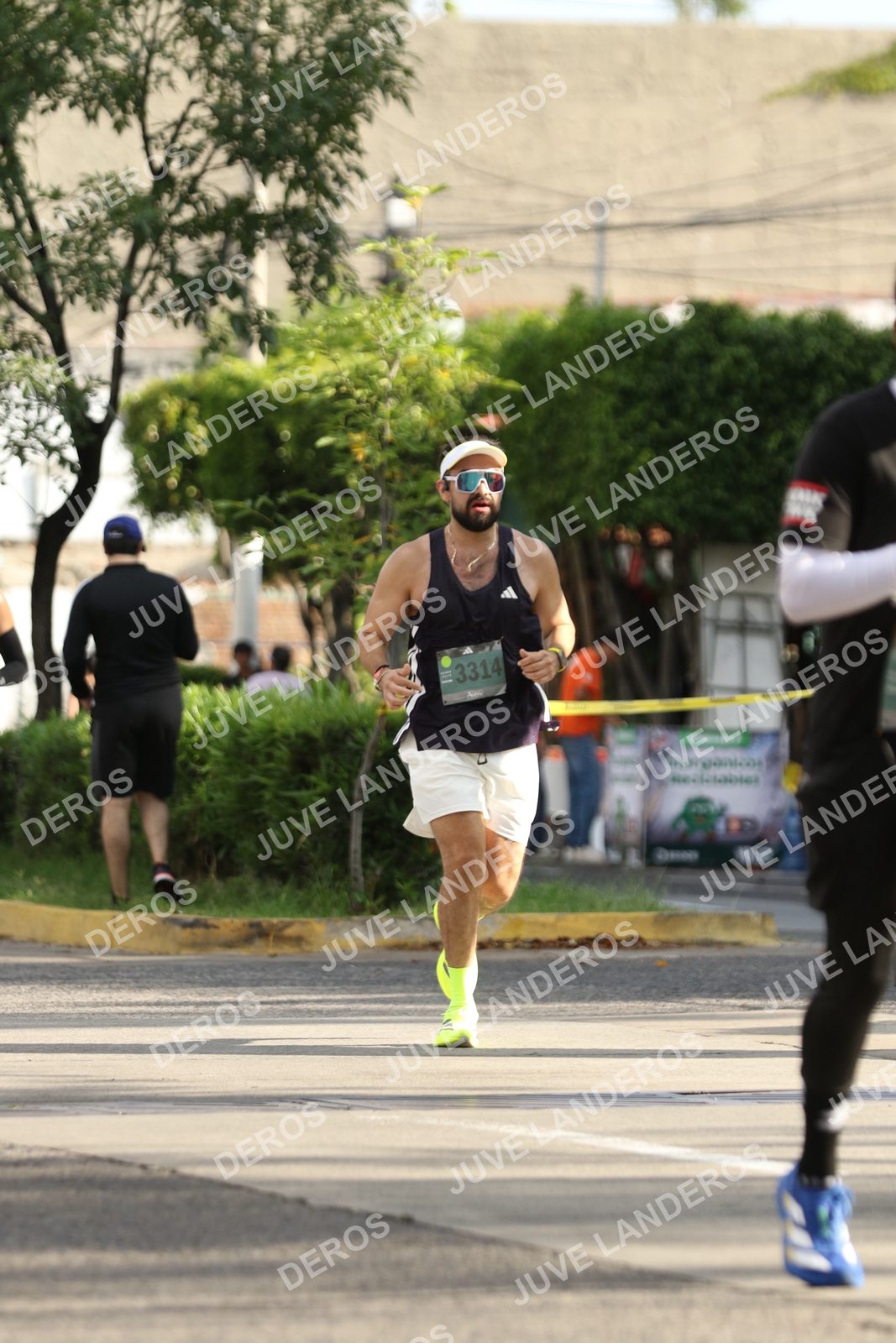 Foto de ADIDAS SPLITS GUADALAJARA 15K / 30K en Av. San Ignacio esquina Av. Ignacio L. Vallarta, Zapopan a las 08:55 · dorsal 3314