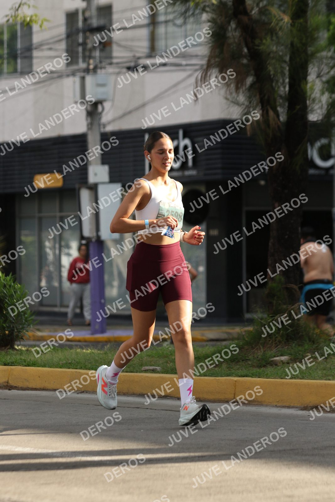 Foto de ADIDAS SPLITS GUADALAJARA 15K / 30K en Av. San Ignacio esquina Av. Ignacio L. Vallarta, Zapopan a las 08:54 · dorsal 2598