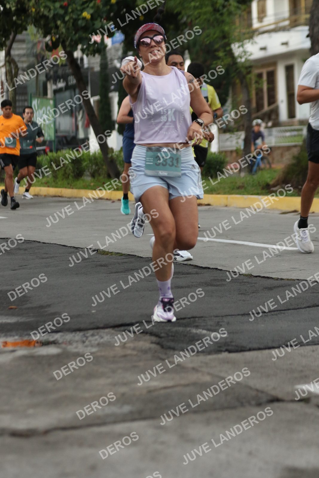 Foto de ADIDAS SPLITS GUADALAJARA 15K / 30K en Av. San Ignacio esquina Av. Ignacio L. Vallarta, Zapopan a las 06:57 · dorsal 3331