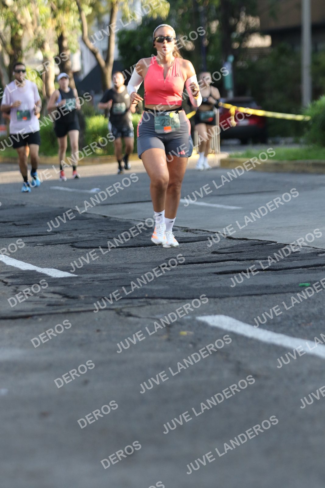 Foto de ADIDAS SPLITS GUADALAJARA 15K / 30K en Av. San Ignacio esquina Av. Ignacio L. Vallarta, Zapopan a las 07:46 · dorsal 2360