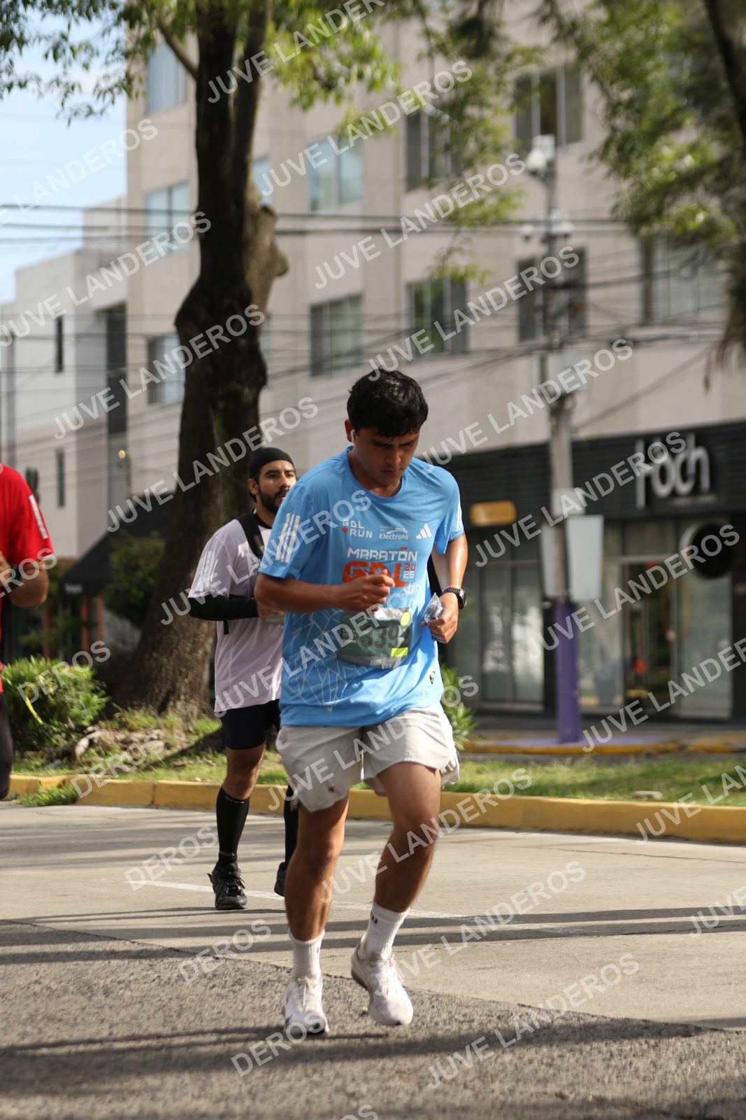 Foto de ADIDAS SPLITS GUADALAJARA 15K / 30K en Av. San Ignacio esquina Av. Ignacio L. Vallarta, Zapopan a las 09:12
