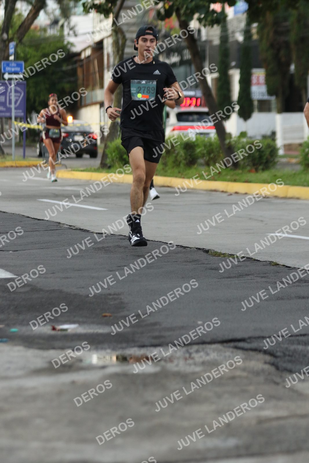 Foto de ADIDAS SPLITS GUADALAJARA 15K / 30K en Av. San Ignacio esquina Av. Ignacio L. Vallarta, Zapopan a las 07:03 · dorsal 2789