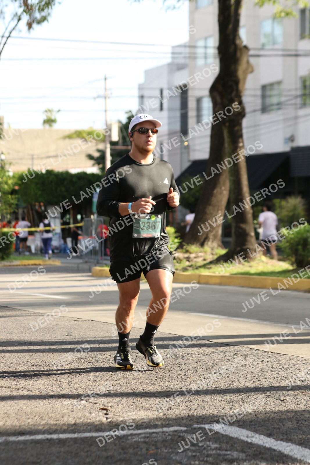 Foto de ADIDAS SPLITS GUADALAJARA 15K / 30K en Av. San Ignacio esquina Av. Ignacio L. Vallarta, Zapopan a las 08:51 · dorsal 2367