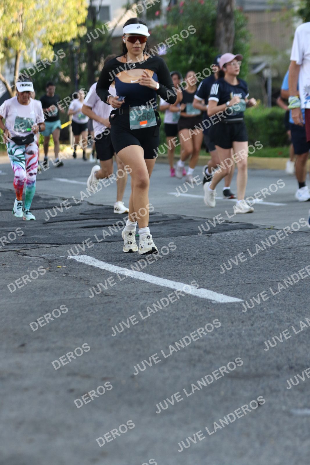 Foto de ADIDAS SPLITS GUADALAJARA 15K / 30K en Av. San Ignacio esquina Av. Ignacio L. Vallarta, Zapopan a las 07:45 · dorsal 2560