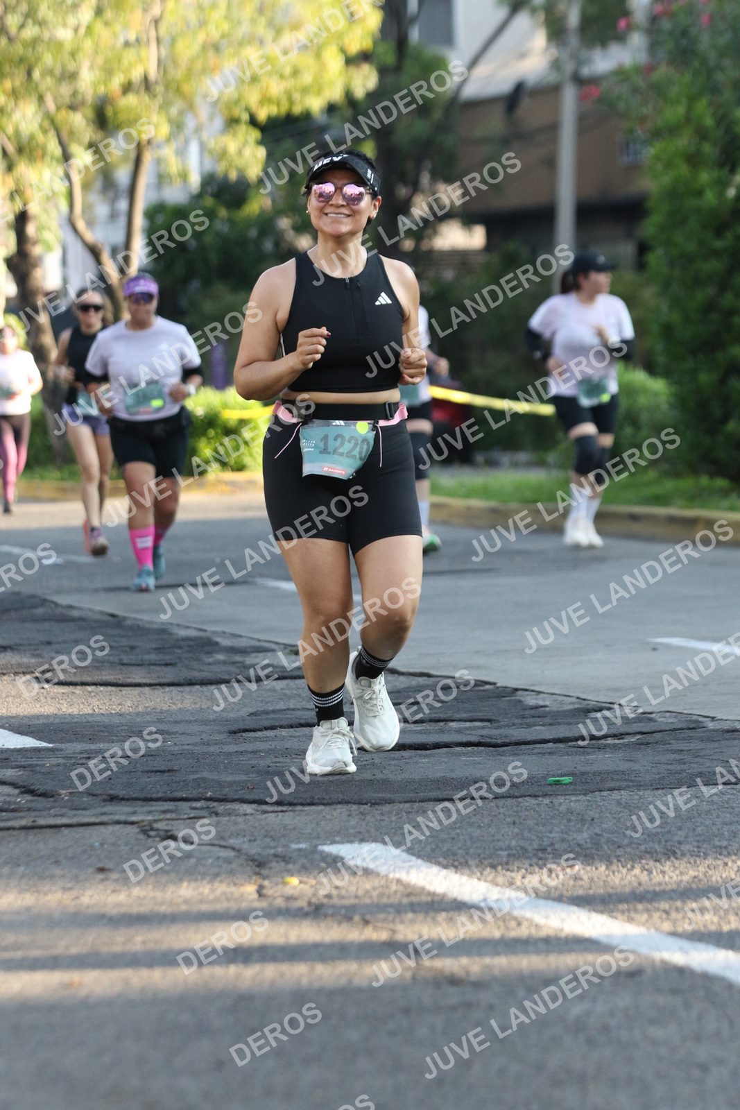 Foto de ADIDAS SPLITS GUADALAJARA 15K / 30K en Av. San Ignacio esquina Av. Ignacio L. Vallarta, Zapopan a las 07:51 · dorsal 1220