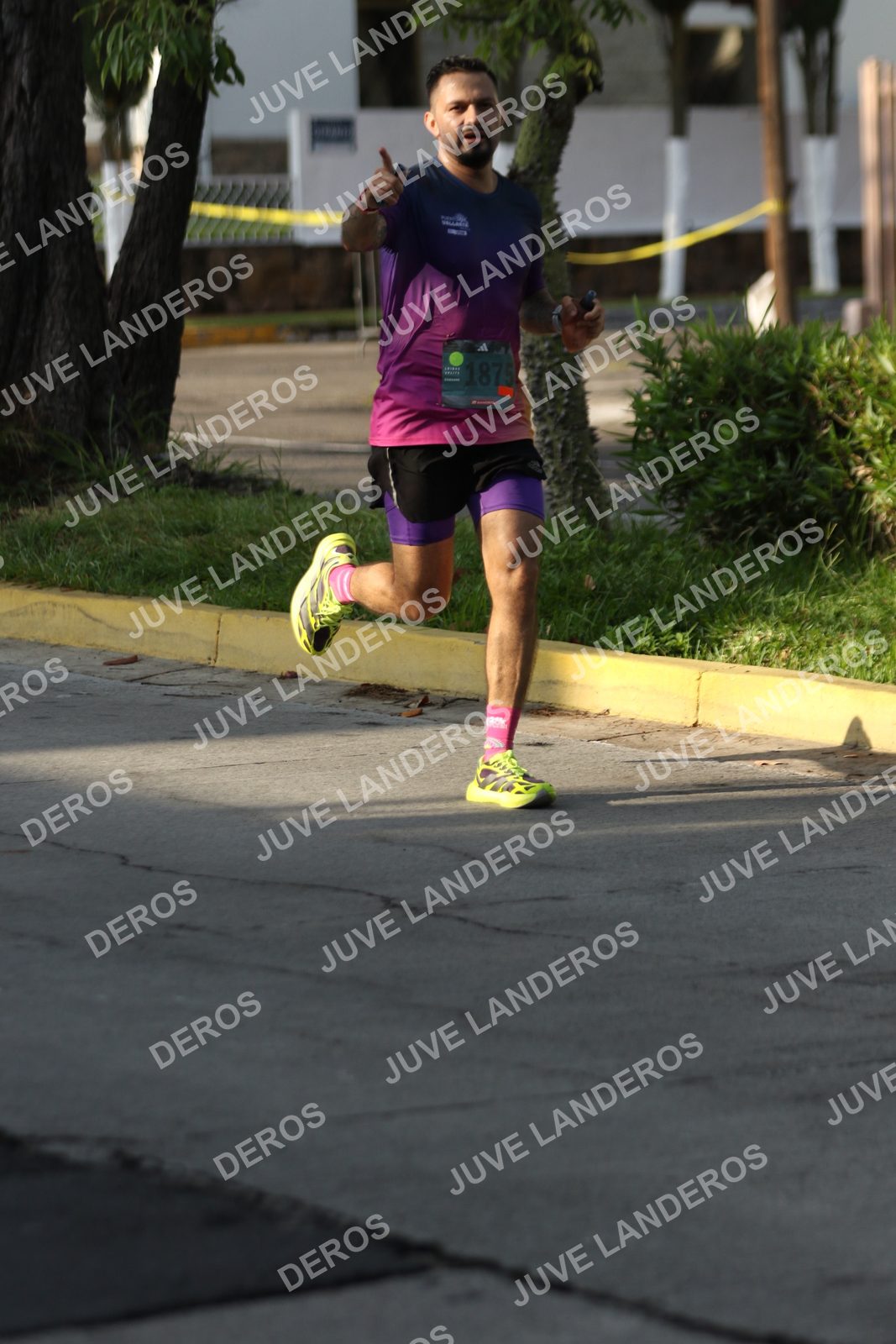 Foto de ADIDAS SPLITS GUADALAJARA 15K / 30K en Av. San Ignacio esquina Av. Ignacio L. Vallarta, Zapopan a las 08:18 · dorsal 1875