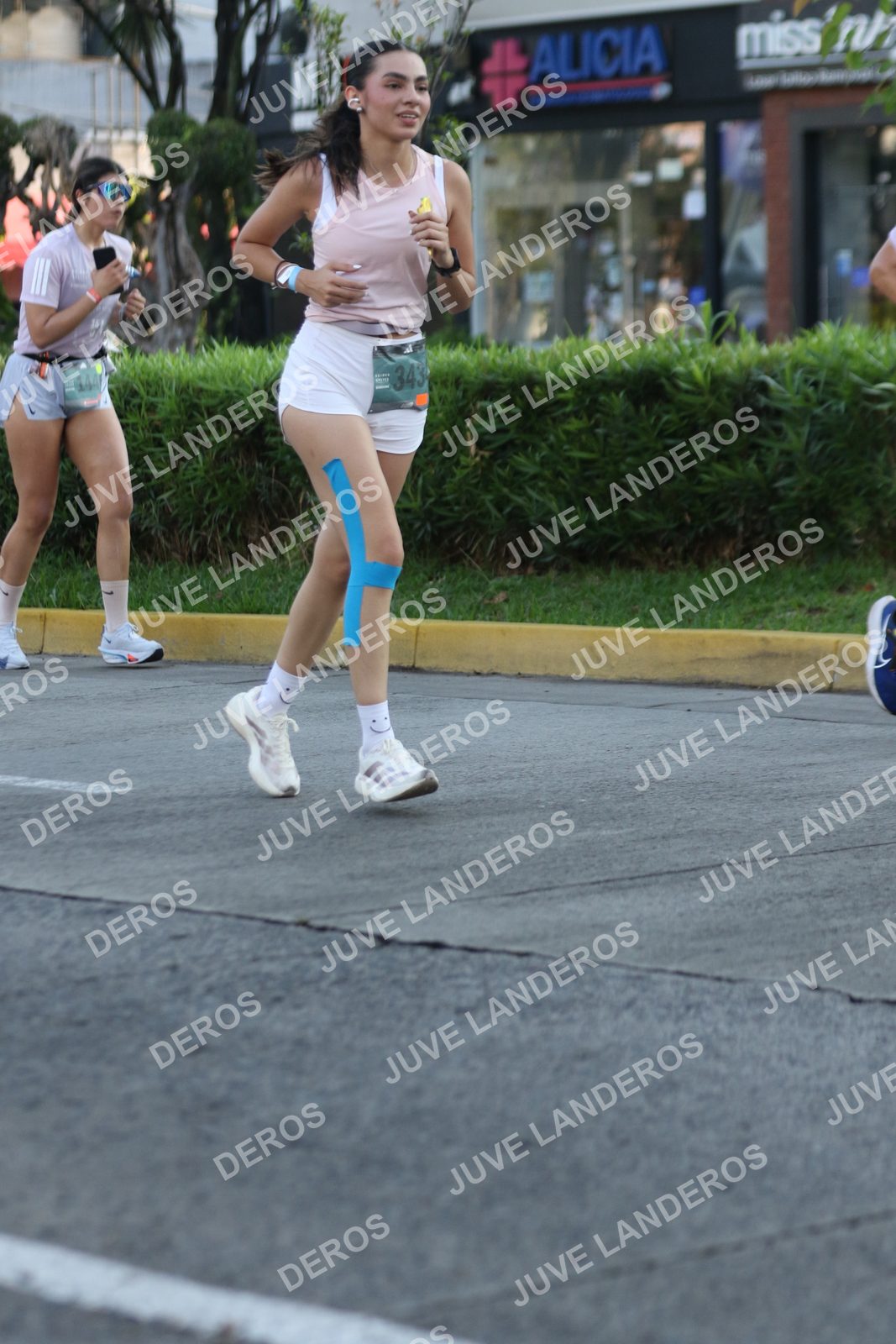 Foto de ADIDAS SPLITS GUADALAJARA 15K / 30K en Av. San Ignacio esquina Av. Ignacio L. Vallarta, Zapopan a las 07:40 · dorsal 343