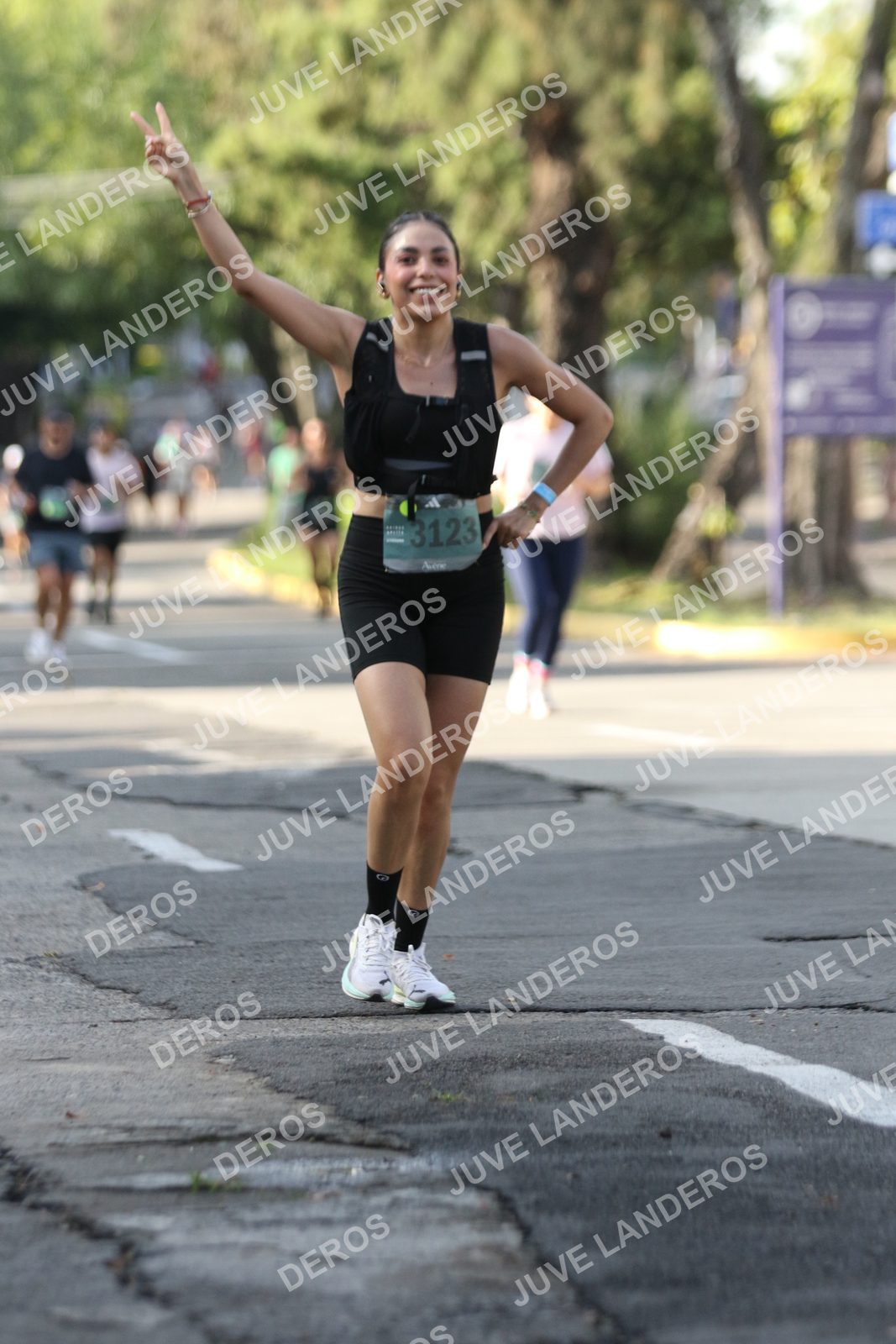Foto de ADIDAS SPLITS GUADALAJARA 15K / 30K en Av. San Ignacio esquina Av. Ignacio L. Vallarta, Zapopan a las 08:29 · dorsal 3123