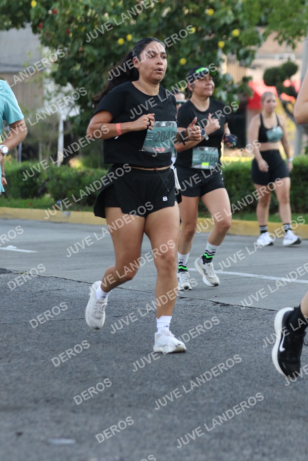 Foto de ADIDAS SPLITS GUADALAJARA 15K / 30K en Av. San Ignacio esquina Av. Ignacio L. Vallarta, Zapopan a las 07:43 · dorsal 2040, 2766