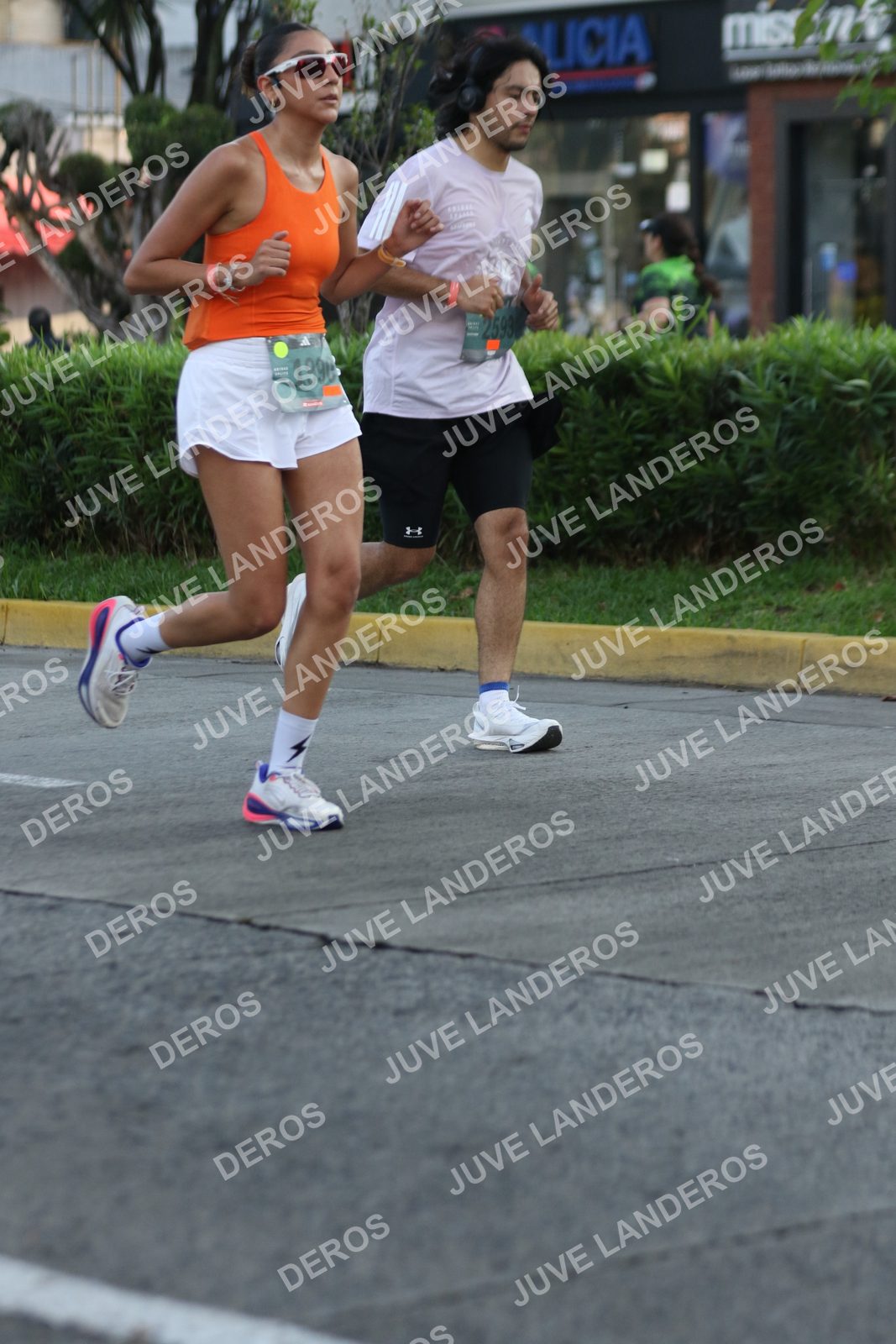 Foto de ADIDAS SPLITS GUADALAJARA 15K / 30K en Av. San Ignacio esquina Av. Ignacio L. Vallarta, Zapopan a las 07:30 · dorsal 2593