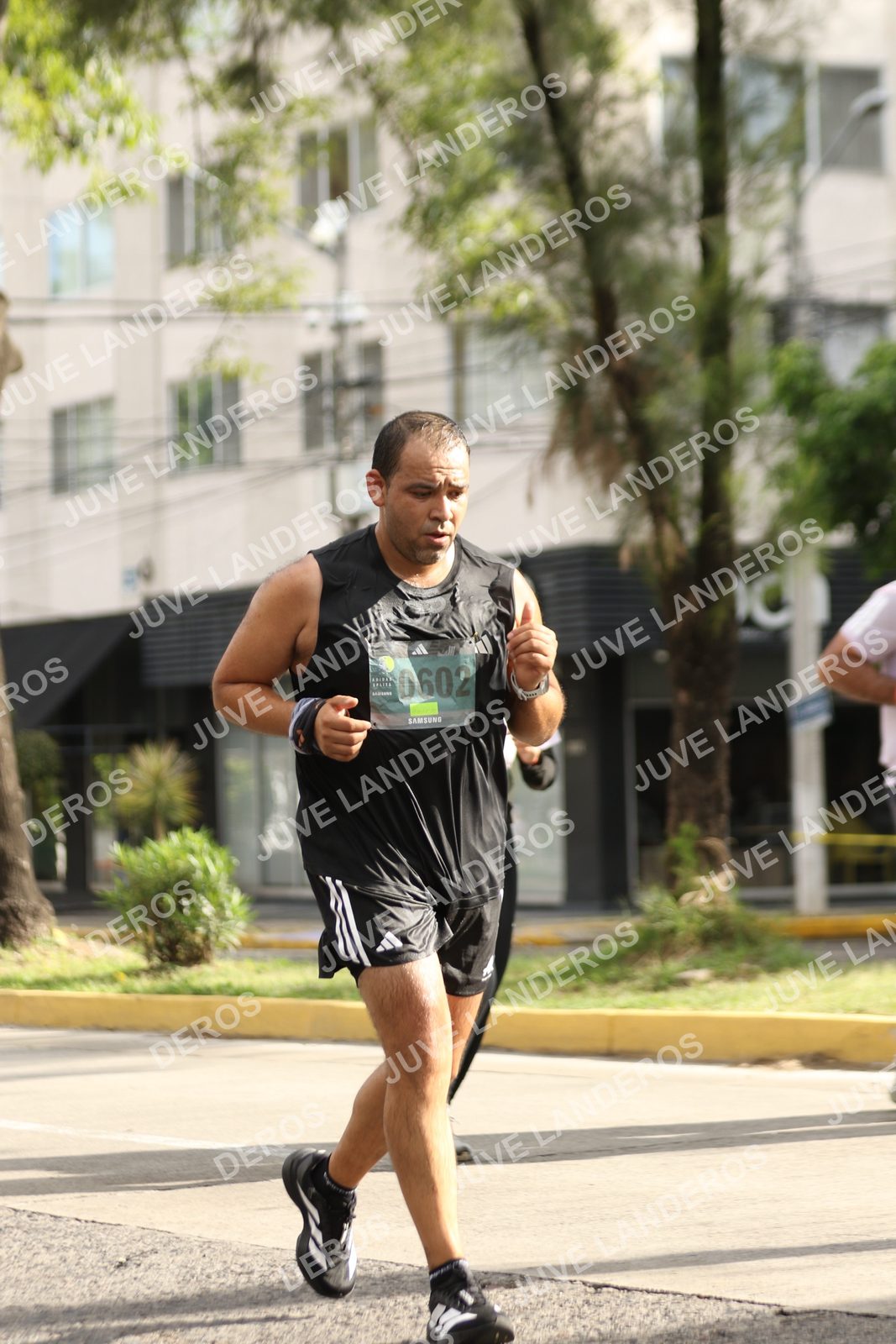 Foto de ADIDAS SPLITS GUADALAJARA 15K / 30K en Av. San Ignacio esquina Av. Ignacio L. Vallarta, Zapopan a las 09:12 · dorsal 602