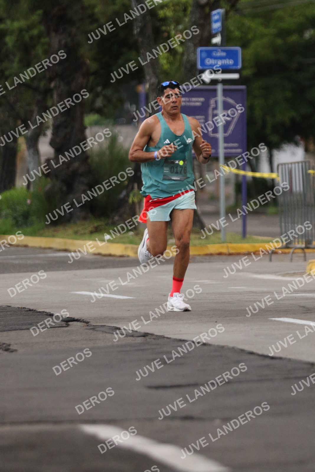 Foto de ADIDAS SPLITS GUADALAJARA 15K / 30K en Av. San Ignacio esquina Av. Ignacio L. Vallarta, Zapopan a las 06:48 · dorsal 176