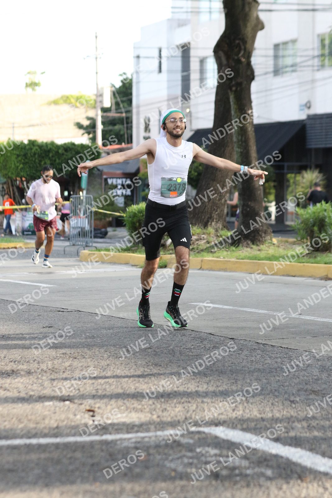 Foto de ADIDAS SPLITS GUADALAJARA 15K / 30K en Av. San Ignacio esquina Av. Ignacio L. Vallarta, Zapopan a las 08:42 · dorsal 2378