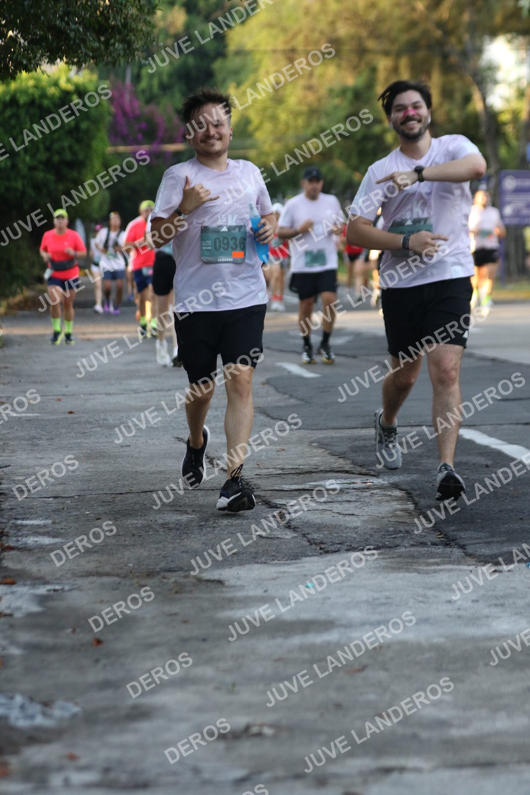 Foto de ADIDAS SPLITS GUADALAJARA 15K / 30K en Av. San Ignacio esquina Av. Ignacio L. Vallarta, Zapopan a las 07:18 · dorsal 936
