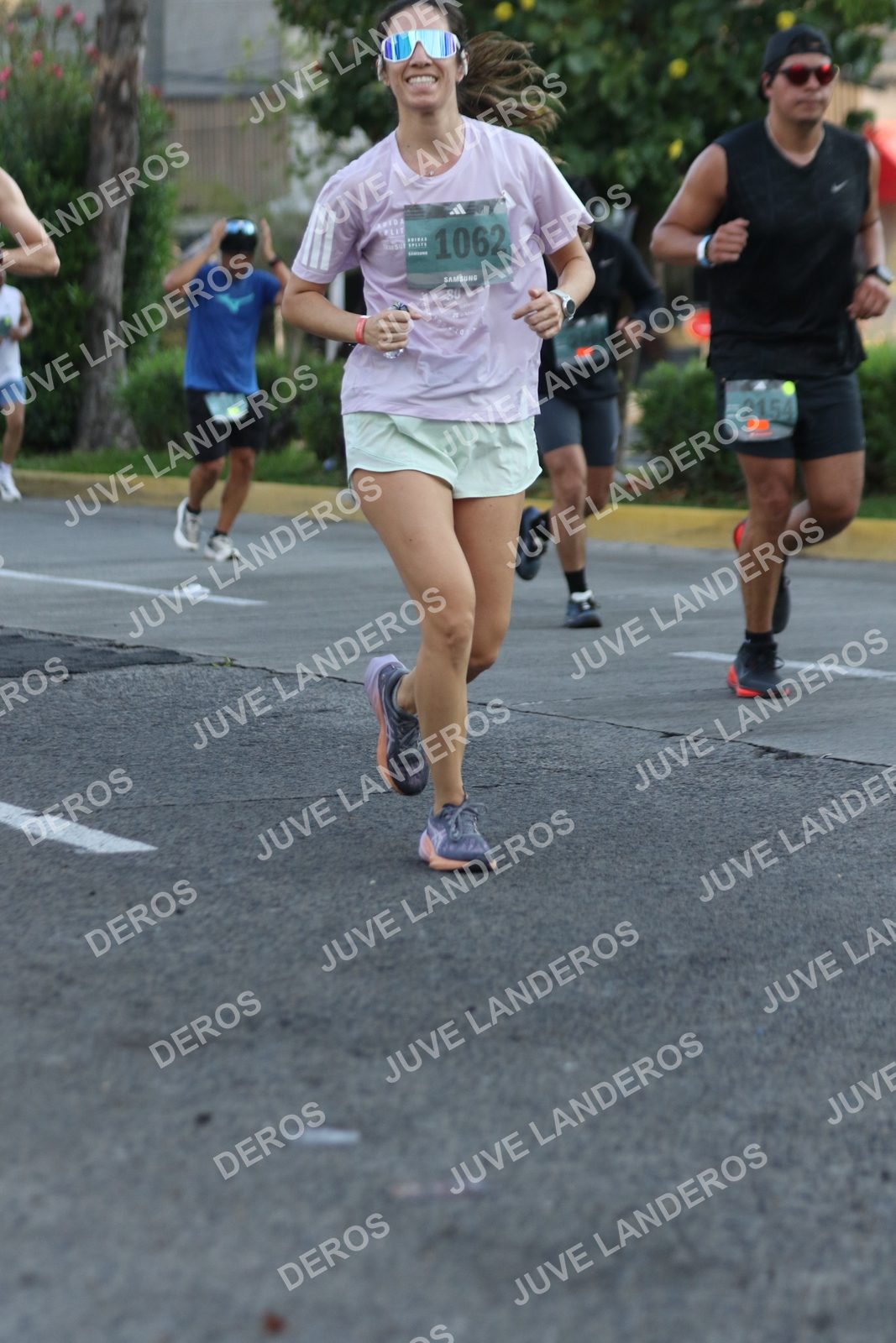 Foto de ADIDAS SPLITS GUADALAJARA 15K / 30K en Av. San Ignacio esquina Av. Ignacio L. Vallarta, Zapopan a las 07:36 · dorsal 1062, 2154