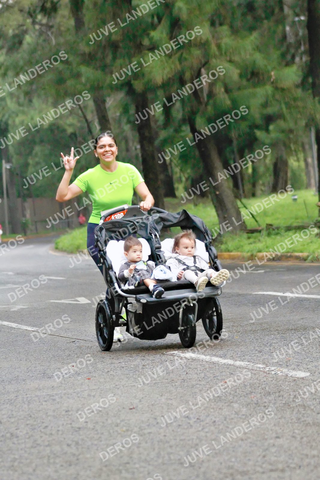 Foto del BARBIE RUN GUADALAJARA en Paseo Andares, Blvd. Puerta de Hierro 4965, Zapopan a las 07:22 · Ruta · dorsal 4300