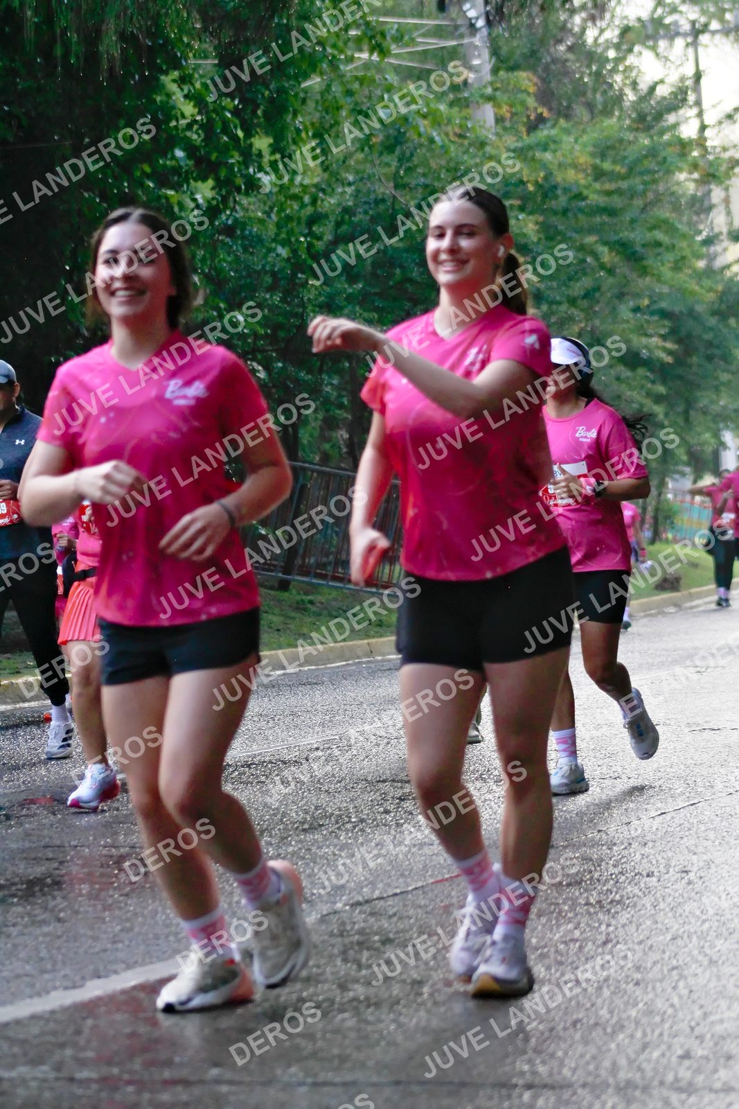 Foto del BARBIE RUN GUADALAJARA en Paseo Andares, Blvd. Puerta de Hierro 4965, Zapopan a las 07:41 · Ruta