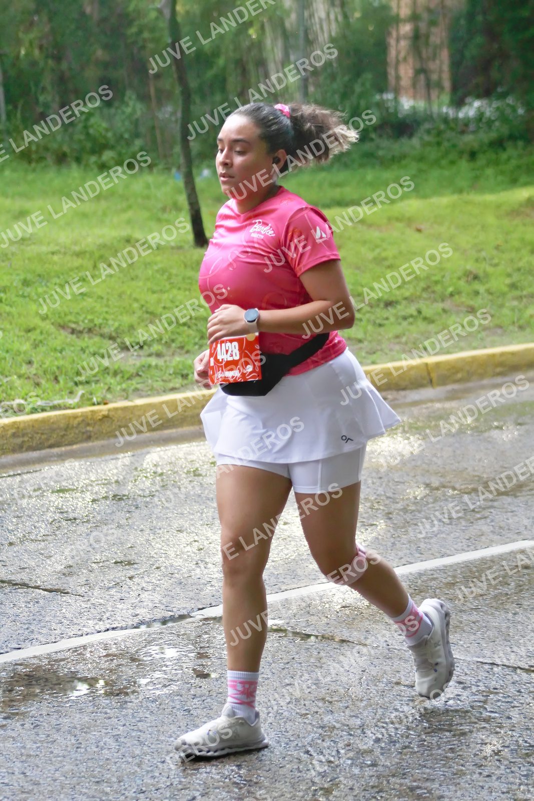 Foto del BARBIE RUN GUADALAJARA en Paseo Andares, Blvd. Puerta de Hierro 4965, Zapopan a las 07:48 · Ruta · dorsal 4428