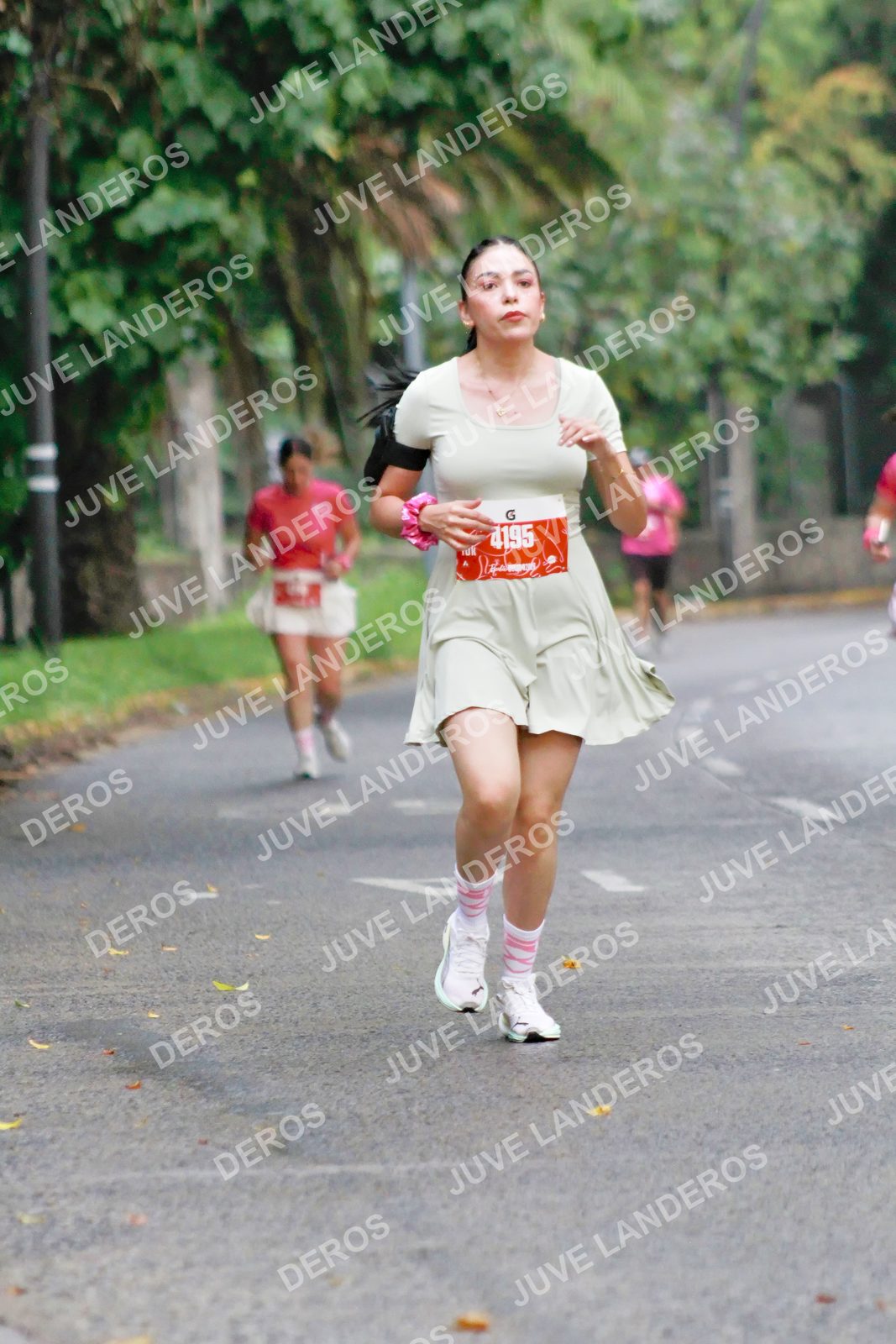 Foto del BARBIE RUN GUADALAJARA en Paseo Andares, Blvd. Puerta de Hierro 4965, Zapopan a las 07:23 · Ruta · dorsal 4195