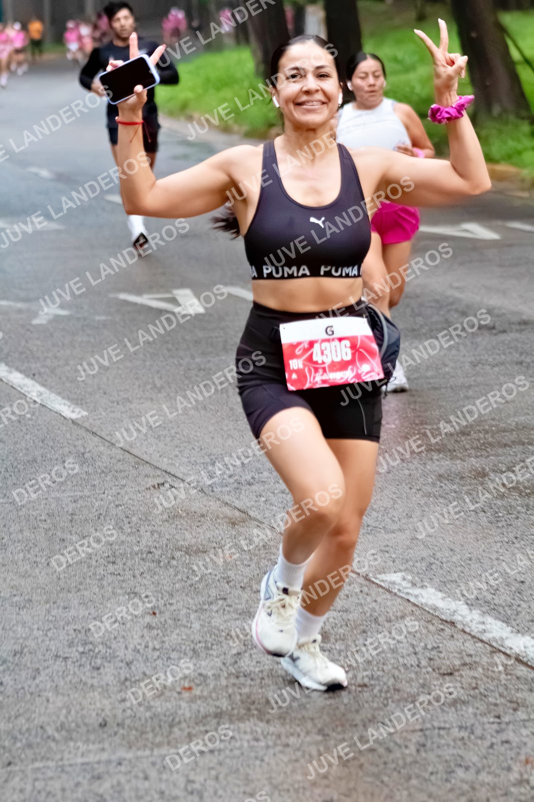 Foto del BARBIE RUN GUADALAJARA en Paseo Andares, Blvd. Puerta de Hierro 4965, Zapopan a las 07:01 · Ruta · dorsal 4306