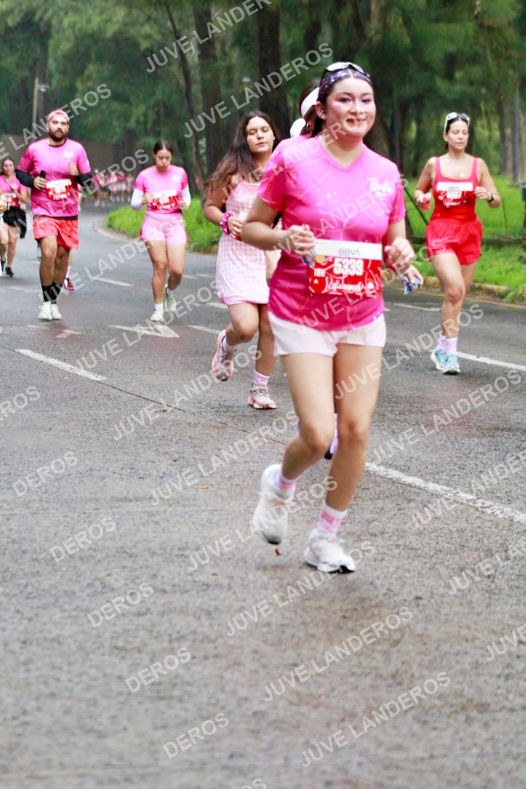 Foto del BARBIE RUN GUADALAJARA en Paseo Andares, Blvd. Puerta de Hierro 4965, Zapopan a las 07:07 · Ruta