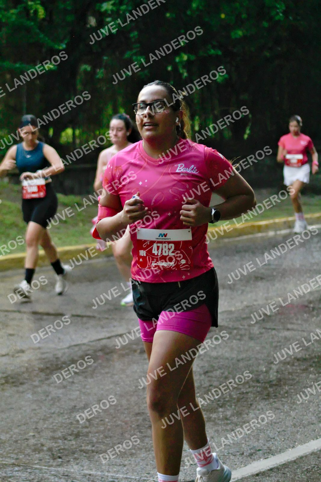 Foto del BARBIE RUN GUADALAJARA en Paseo Andares, Blvd. Puerta de Hierro 4965, Zapopan a las 07:38 · Ruta · dorsal 4782