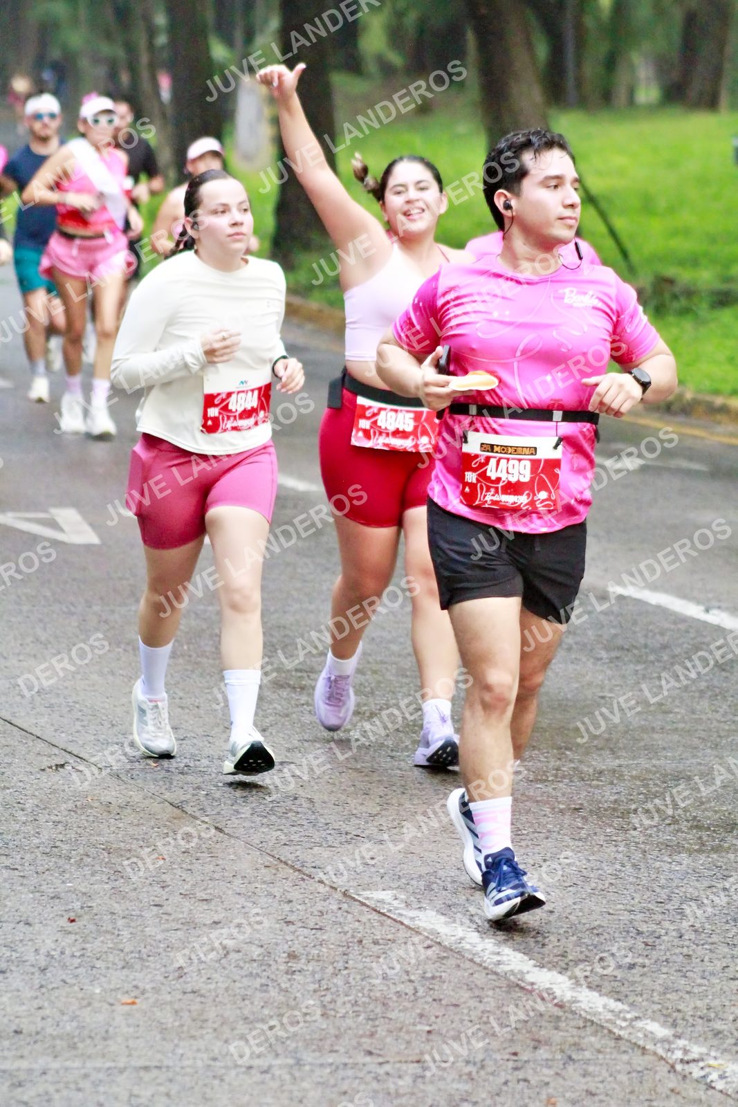 Foto del BARBIE RUN GUADALAJARA en Paseo Andares, Blvd. Puerta de Hierro 4965, Zapopan a las 07:07 · Ruta