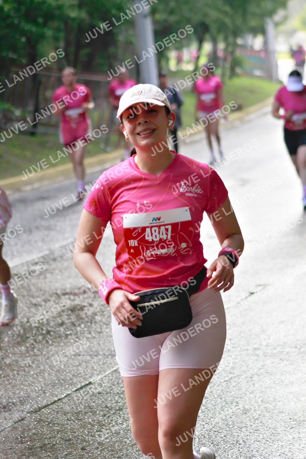 Foto del BARBIE RUN GUADALAJARA en Paseo Andares, Blvd. Puerta de Hierro 4965, Zapopan a las 07:44 · Ruta · dorsal 4847