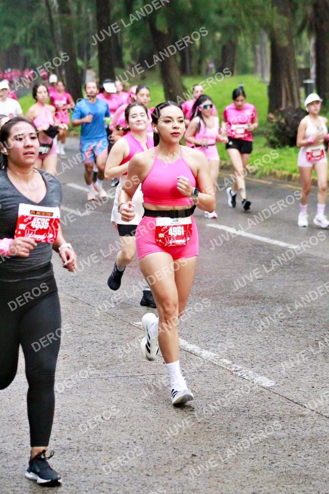 Foto del BARBIE RUN GUADALAJARA en Paseo Andares, Blvd. Puerta de Hierro 4965, Zapopan a las 07:05 · Ruta