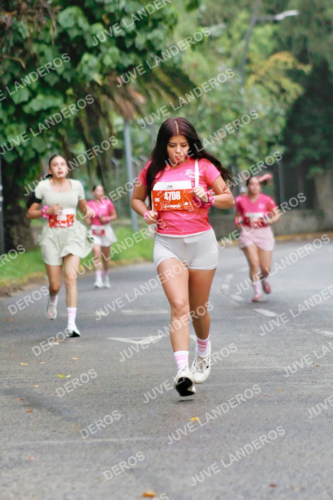 Foto del BARBIE RUN GUADALAJARA en Paseo Andares, Blvd. Puerta de Hierro 4965, Zapopan a las 07:23 · Ruta · dorsal 4708