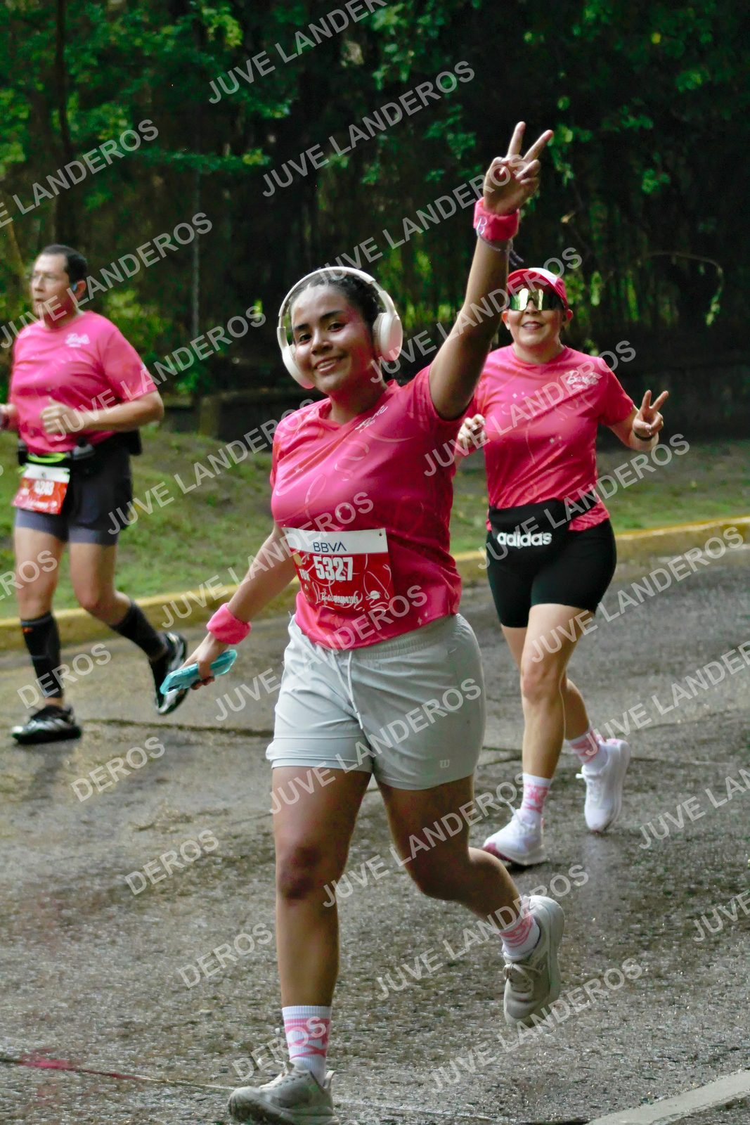 Foto del BARBIE RUN GUADALAJARA en Paseo Andares, Blvd. Puerta de Hierro 4965, Zapopan a las 07:38 · Ruta · dorsal 5327
