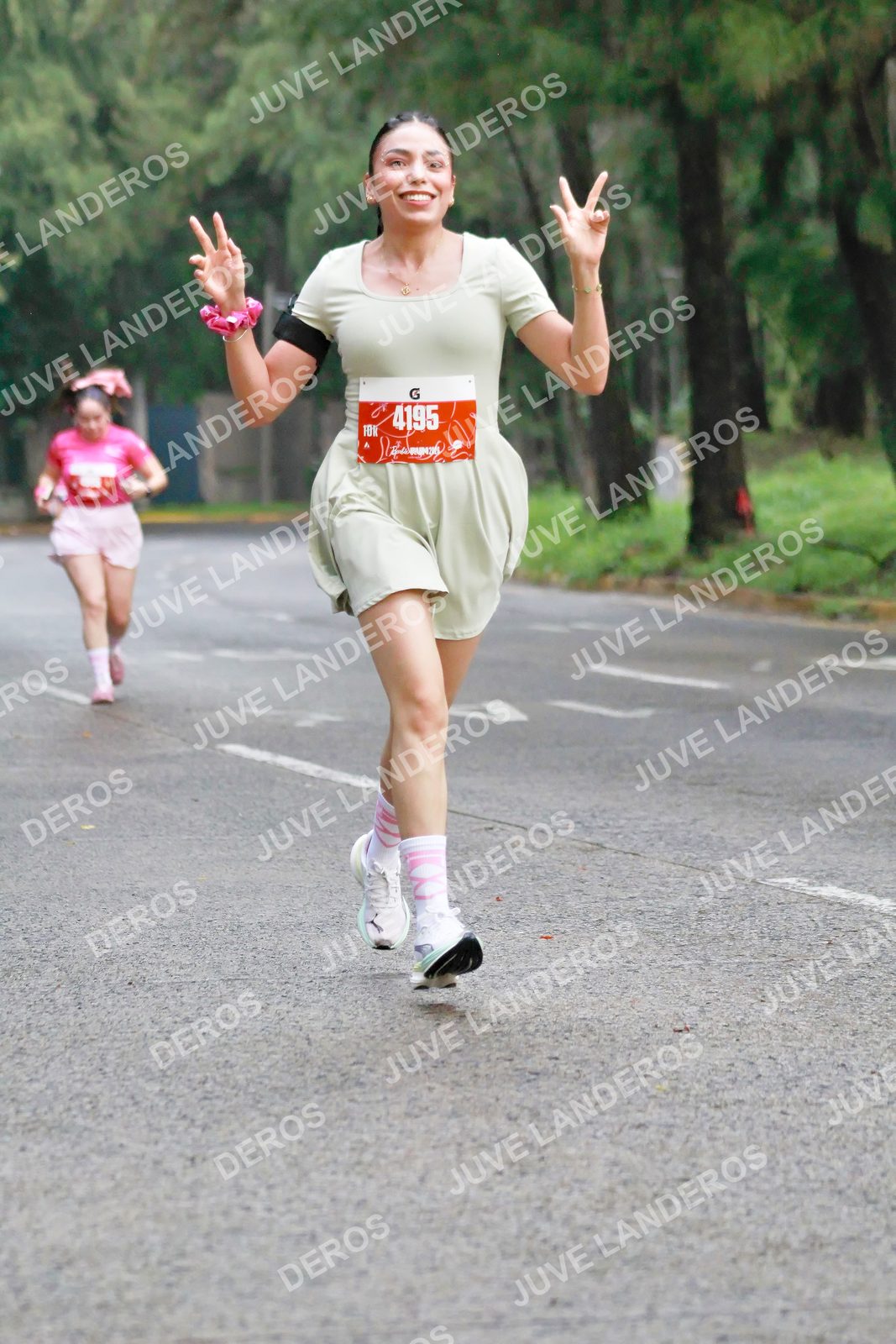 Foto del BARBIE RUN GUADALAJARA en Paseo Andares, Blvd. Puerta de Hierro 4965, Zapopan a las 07:23 · Ruta · dorsal 4195