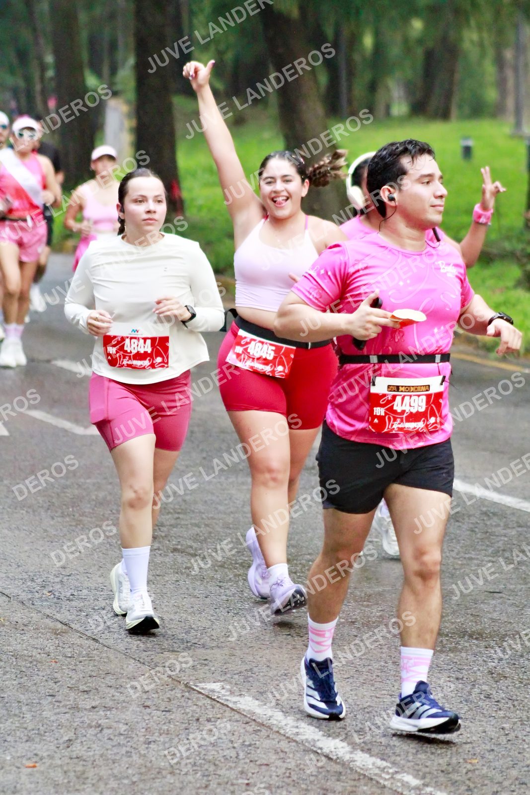 Foto del BARBIE RUN GUADALAJARA en Paseo Andares, Blvd. Puerta de Hierro 4965, Zapopan a las 07:07 · Ruta