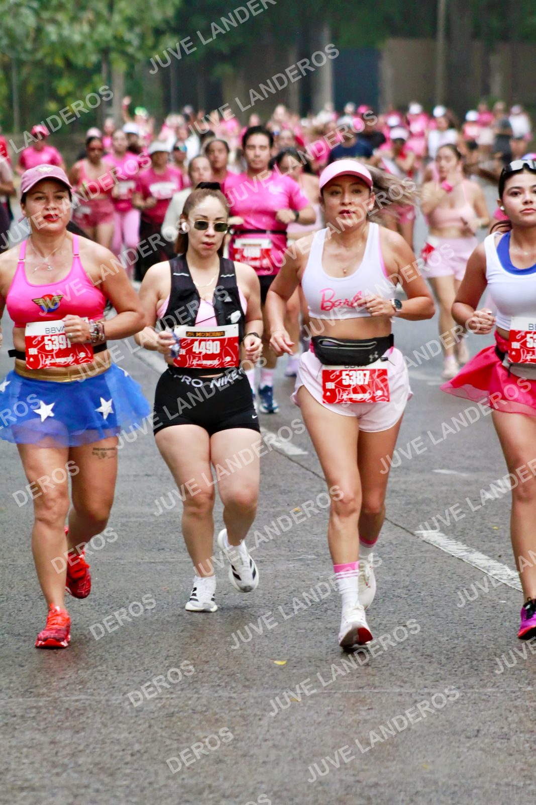 Foto del BARBIE RUN GUADALAJARA en Paseo Andares, Blvd. Puerta de Hierro 4965, Zapopan a las 07:07 · Ruta