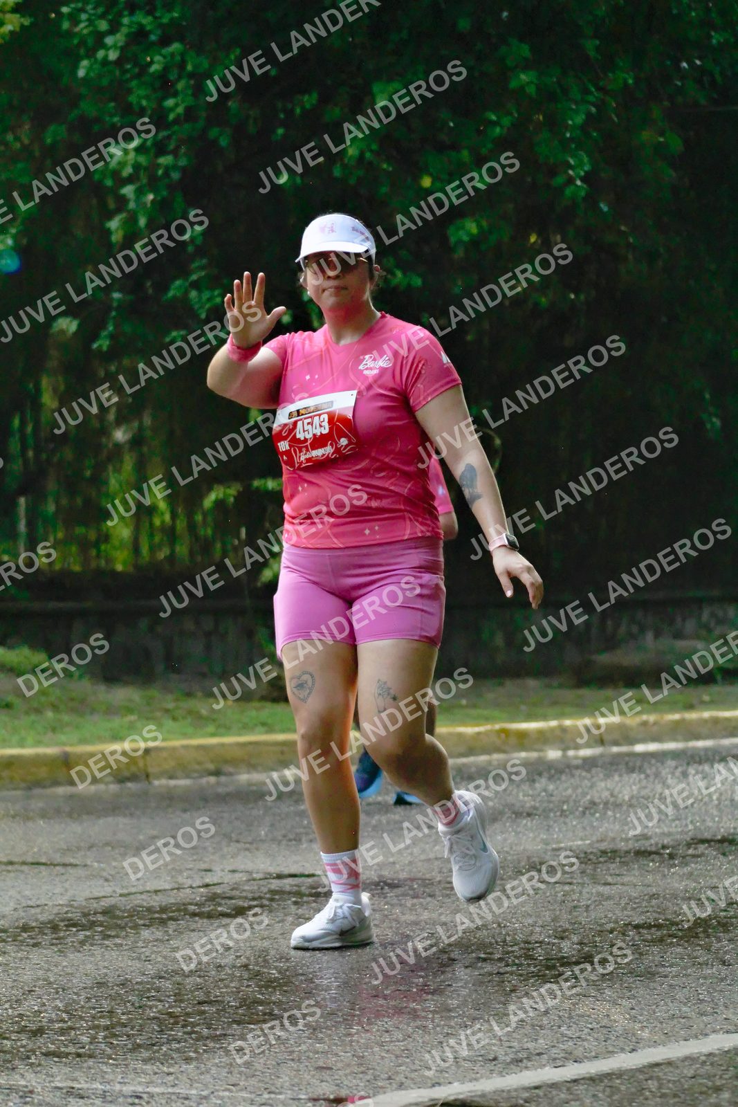 Foto del BARBIE RUN GUADALAJARA en Paseo Andares, Blvd. Puerta de Hierro 4965, Zapopan a las 07:42 · Ruta · dorsal 4543