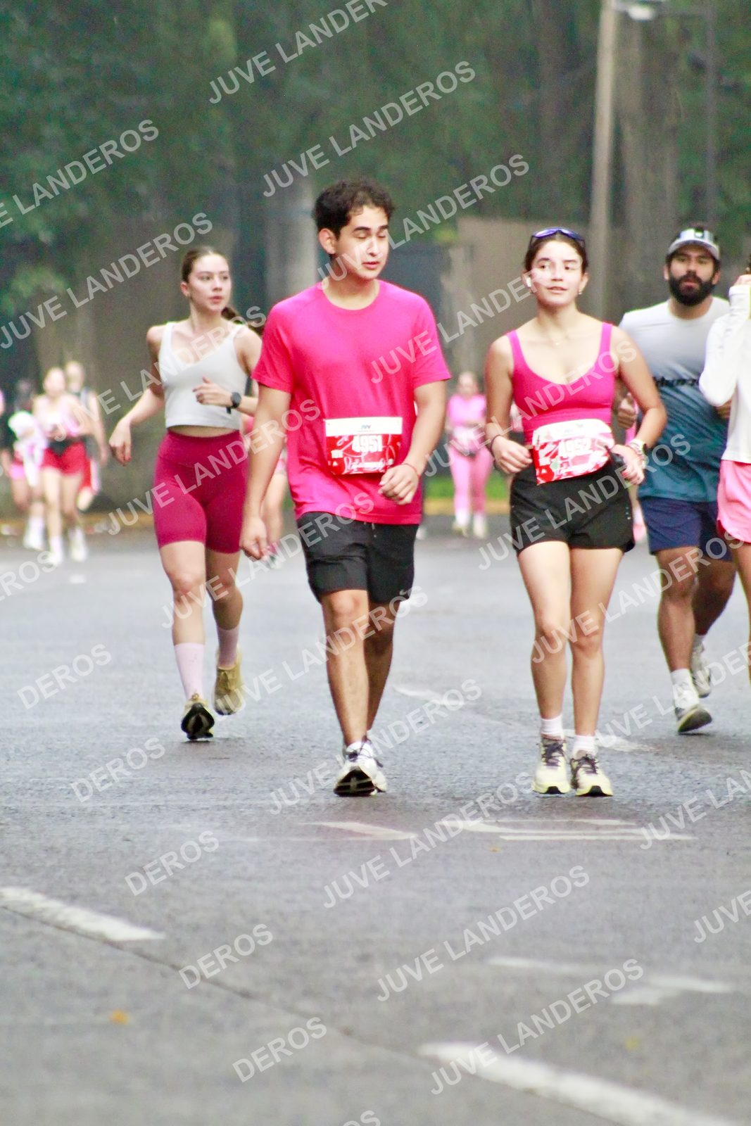 Foto del BARBIE RUN GUADALAJARA en Paseo Andares, Blvd. Puerta de Hierro 4965, Zapopan a las 07:11 · Ruta