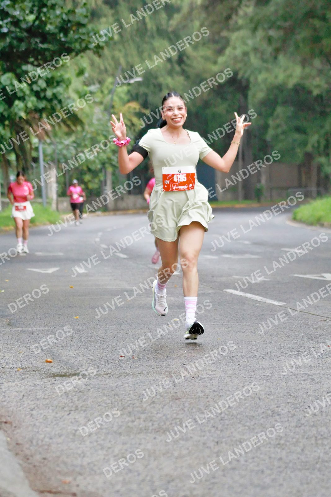 Foto del BARBIE RUN GUADALAJARA en Paseo Andares, Blvd. Puerta de Hierro 4965, Zapopan a las 07:23 · Ruta · dorsal 4195