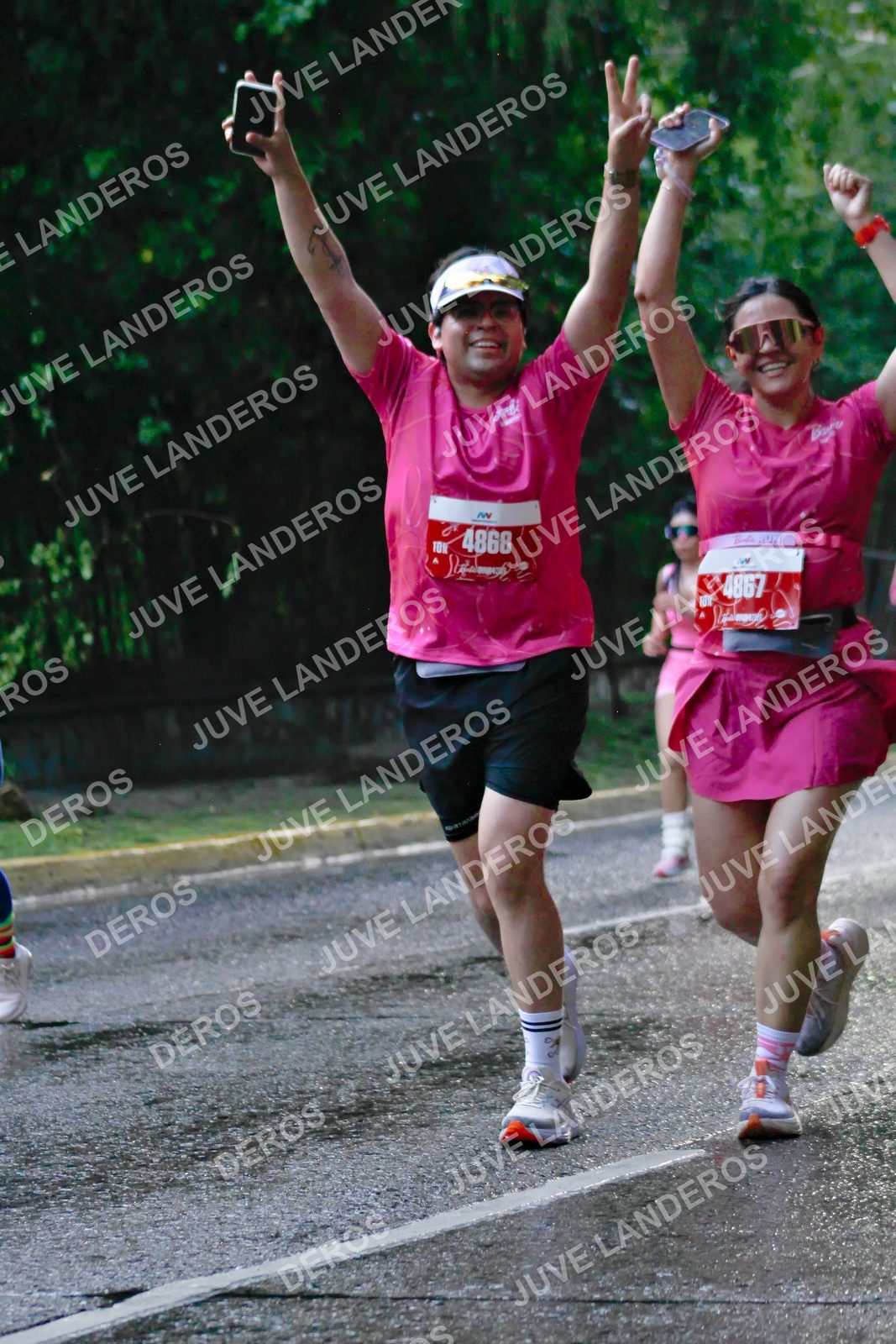 Foto del BARBIE RUN GUADALAJARA en Paseo Andares, Blvd. Puerta de Hierro 4965, Zapopan a las 07:40 · Ruta · dorsal 4867, 4868