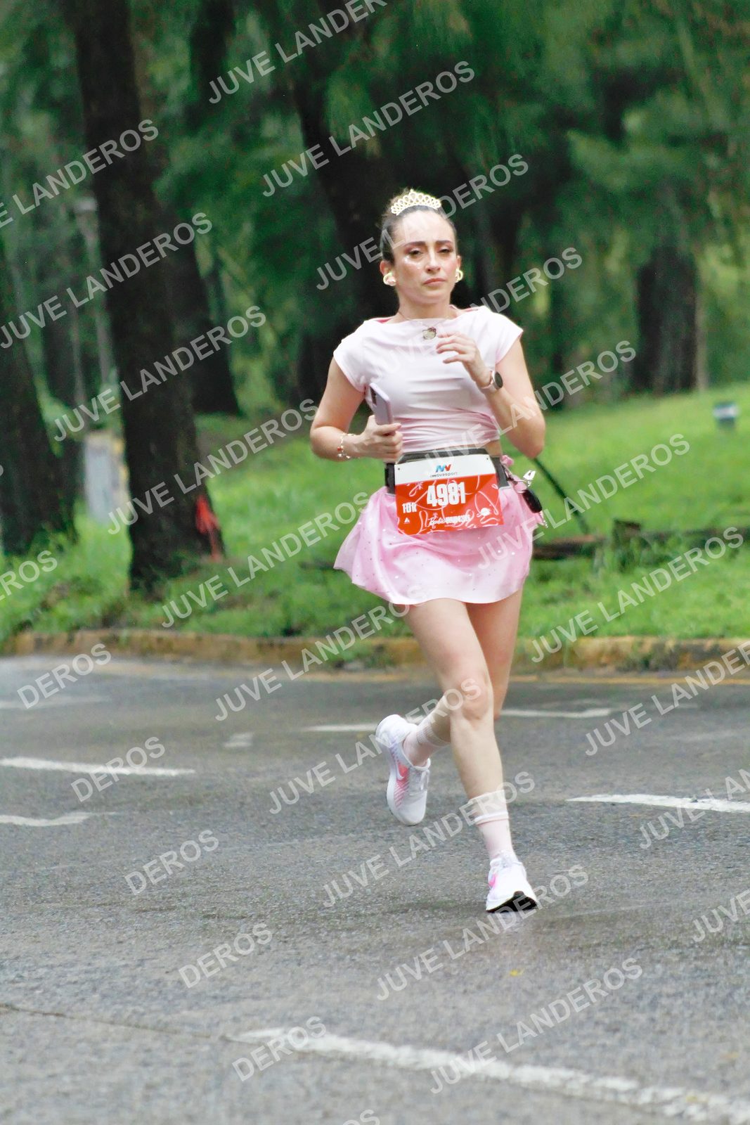 Foto del BARBIE RUN GUADALAJARA en Paseo Andares, Blvd. Puerta de Hierro 4965, Zapopan a las 07:26 · Ruta · dorsal 4981