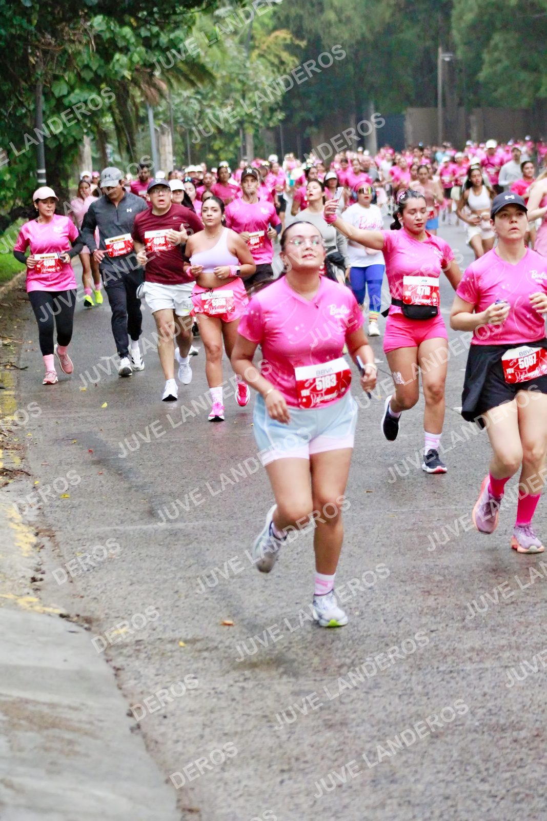 Foto del BARBIE RUN GUADALAJARA en Paseo Andares, Blvd. Puerta de Hierro 4965, Zapopan a las 07:04 · Ruta