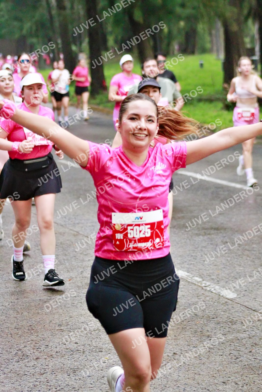 Foto del BARBIE RUN GUADALAJARA en Paseo Andares, Blvd. Puerta de Hierro 4965, Zapopan a las 07:05 · Ruta