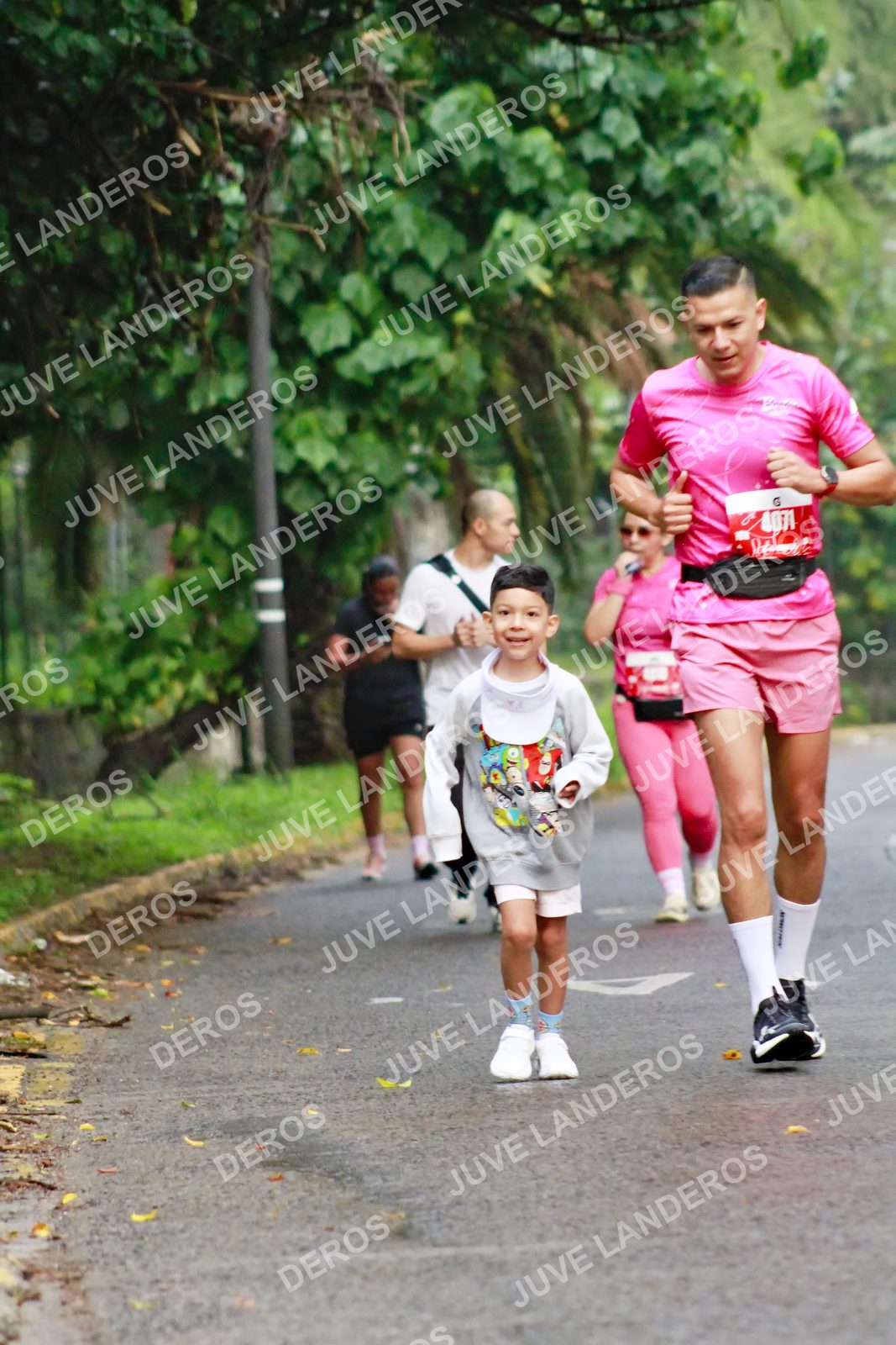 Foto del BARBIE RUN GUADALAJARA en Paseo Andares, Blvd. Puerta de Hierro 4965, Zapopan a las 07:12 · Ruta