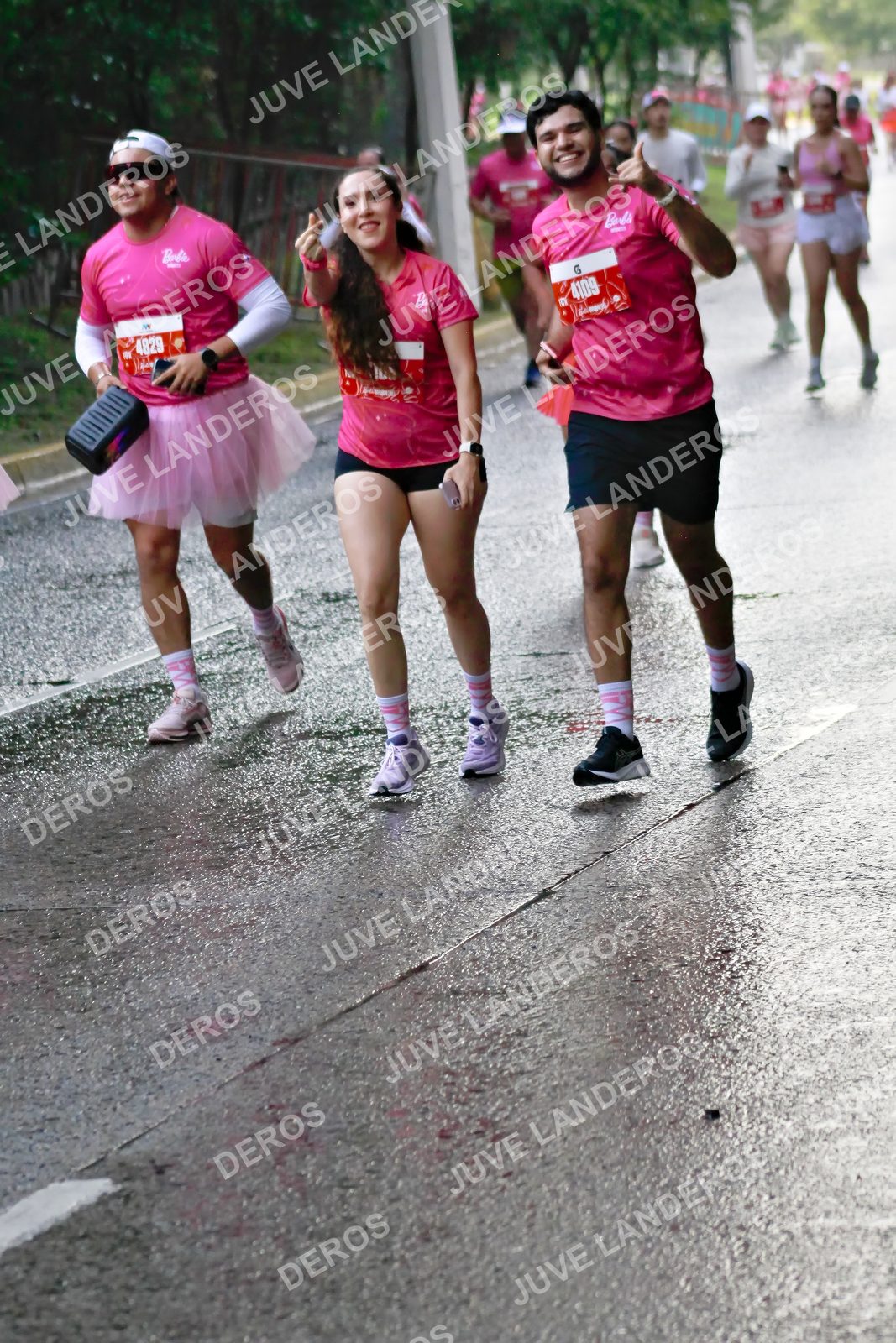 Foto del BARBIE RUN GUADALAJARA en Paseo Andares, Blvd. Puerta de Hierro 4965, Zapopan a las 07:36 · Ruta · dorsal 4109