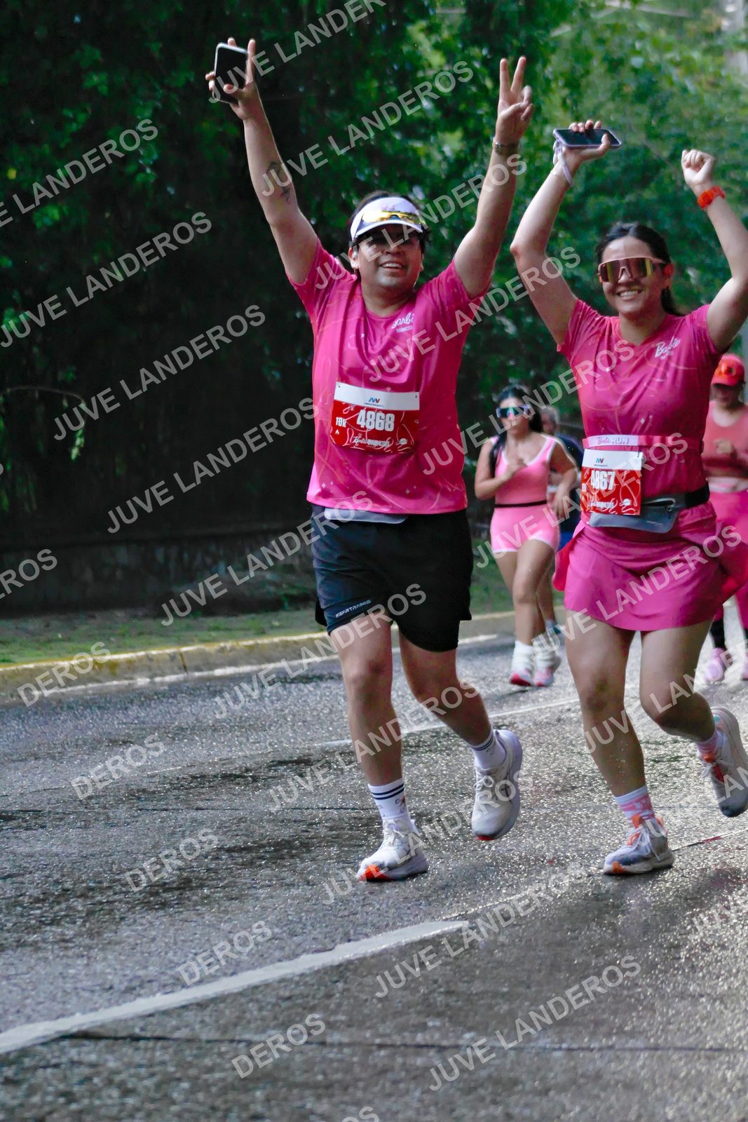 Foto del BARBIE RUN GUADALAJARA en Paseo Andares, Blvd. Puerta de Hierro 4965, Zapopan a las 07:40 · Ruta · dorsal 4868, 4867