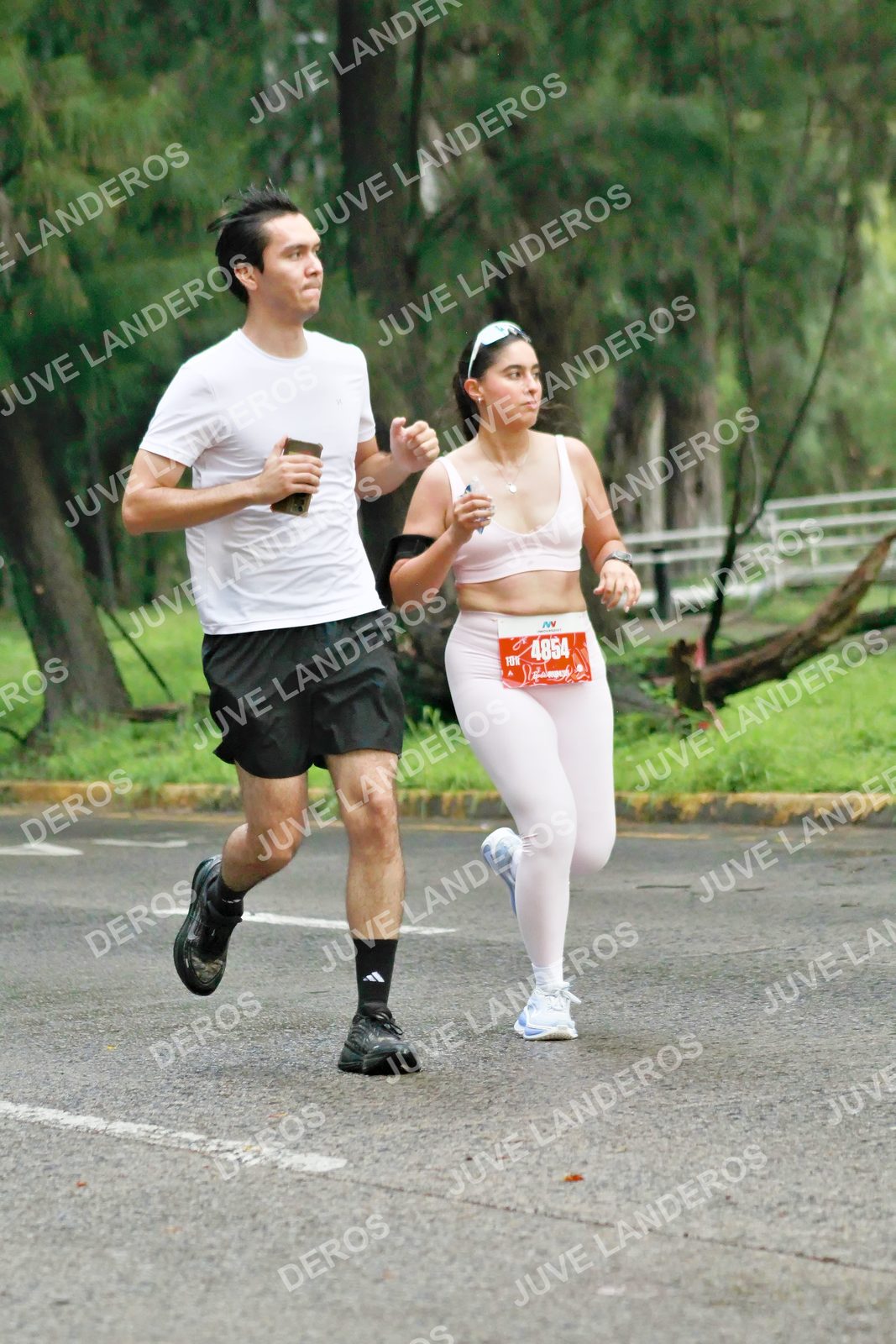 Foto del BARBIE RUN GUADALAJARA en Paseo Andares, Blvd. Puerta de Hierro 4965, Zapopan a las 07:26 · Ruta · dorsal 4854