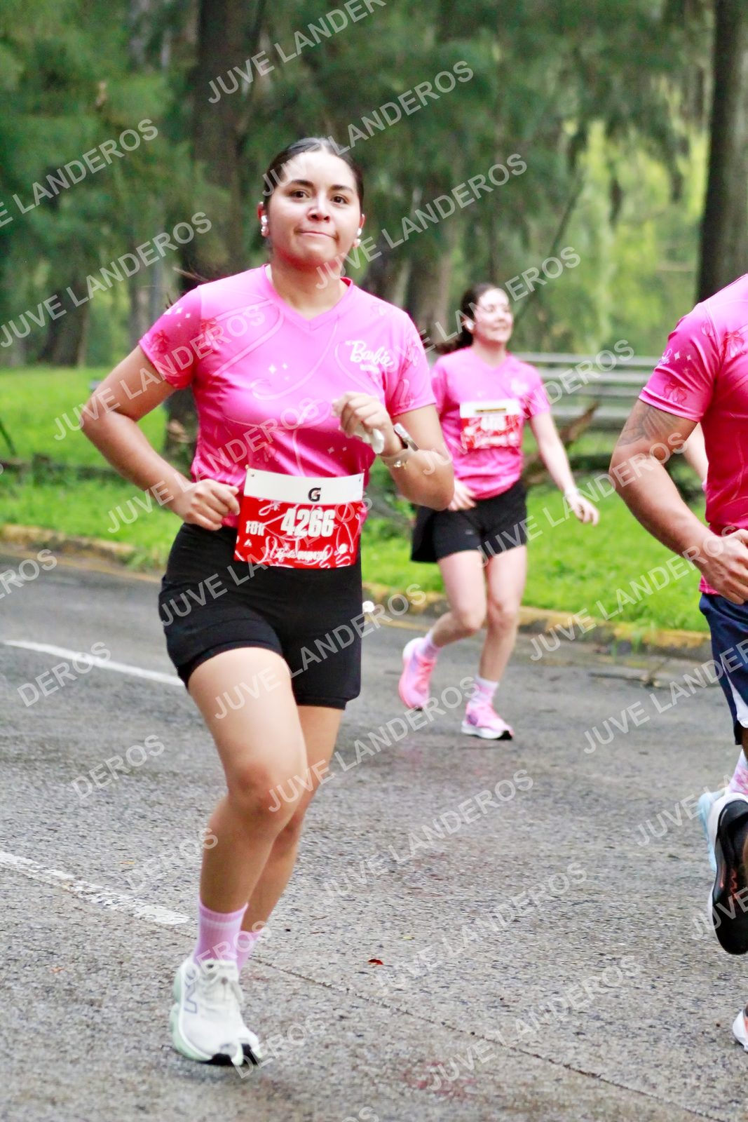Foto del BARBIE RUN GUADALAJARA en Paseo Andares, Blvd. Puerta de Hierro 4965, Zapopan a las 07:06 · Ruta