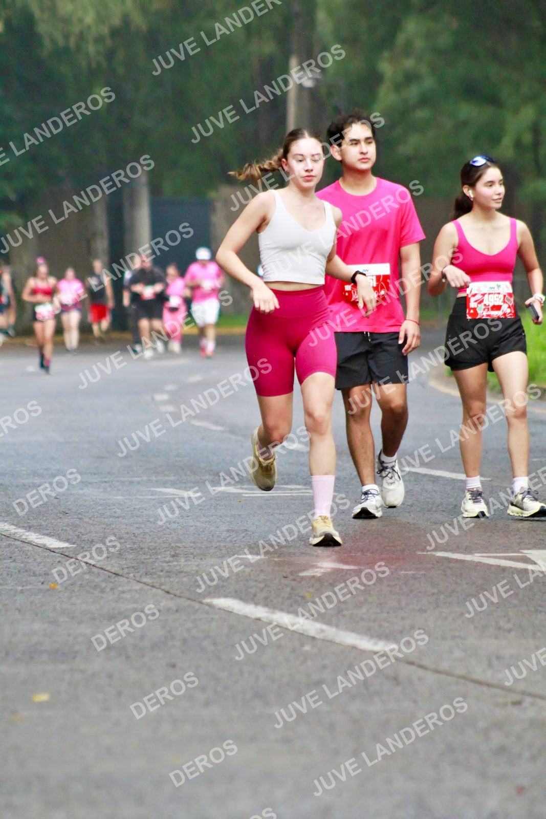 Foto del BARBIE RUN GUADALAJARA en Paseo Andares, Blvd. Puerta de Hierro 4965, Zapopan a las 07:11 · Ruta