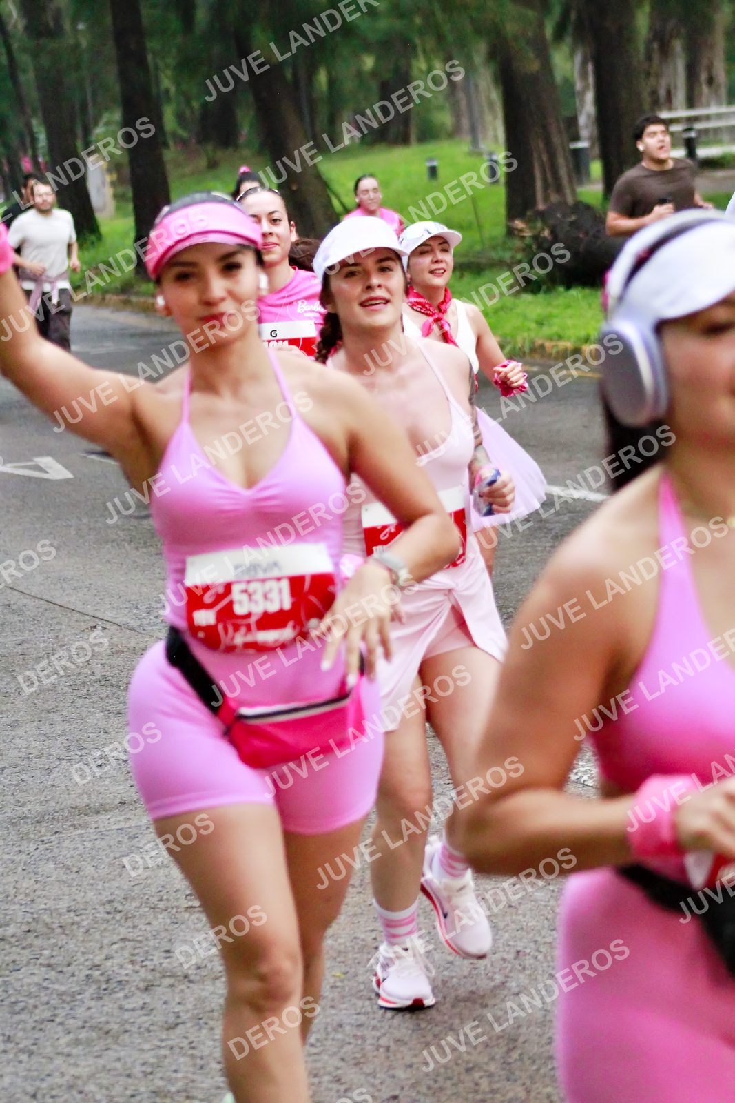Foto del BARBIE RUN GUADALAJARA en Paseo Andares, Blvd. Puerta de Hierro 4965, Zapopan a las 07:05 · Ruta